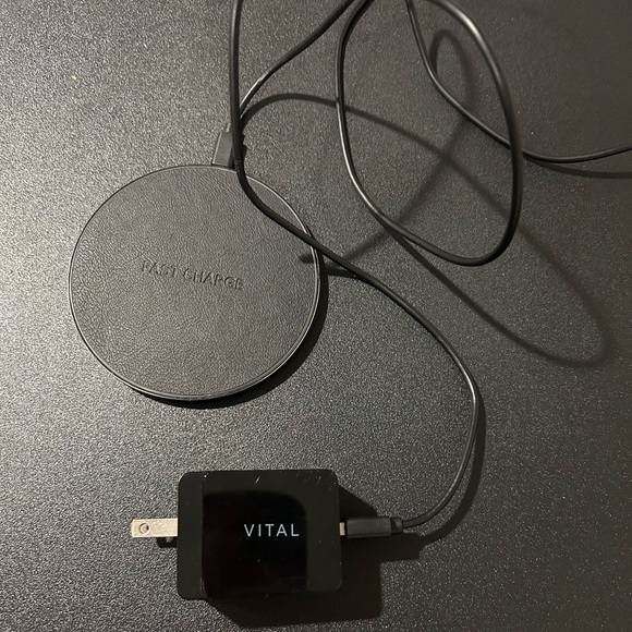 Vital Wireless Phone Charger - Picture 2 of 3